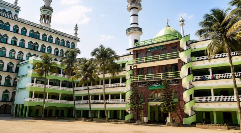 বিশ্বে কওমী শিক্ষার্থীর প্রায় ৬০ শতাংশই বাংলাদেশে